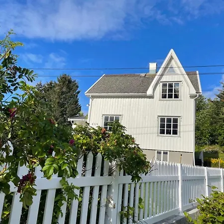 Reinehuset-amazing Place In Reine *